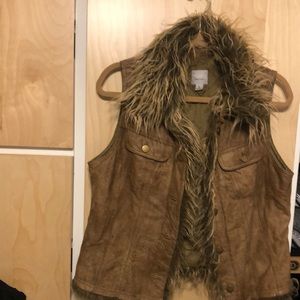 Genuine Leather vest faux fur collar removable to leather collar